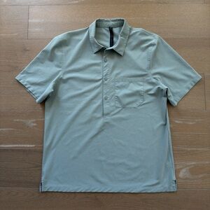 lululemon Men's WovenAir Popover Polo Shirt Silver Blue Large